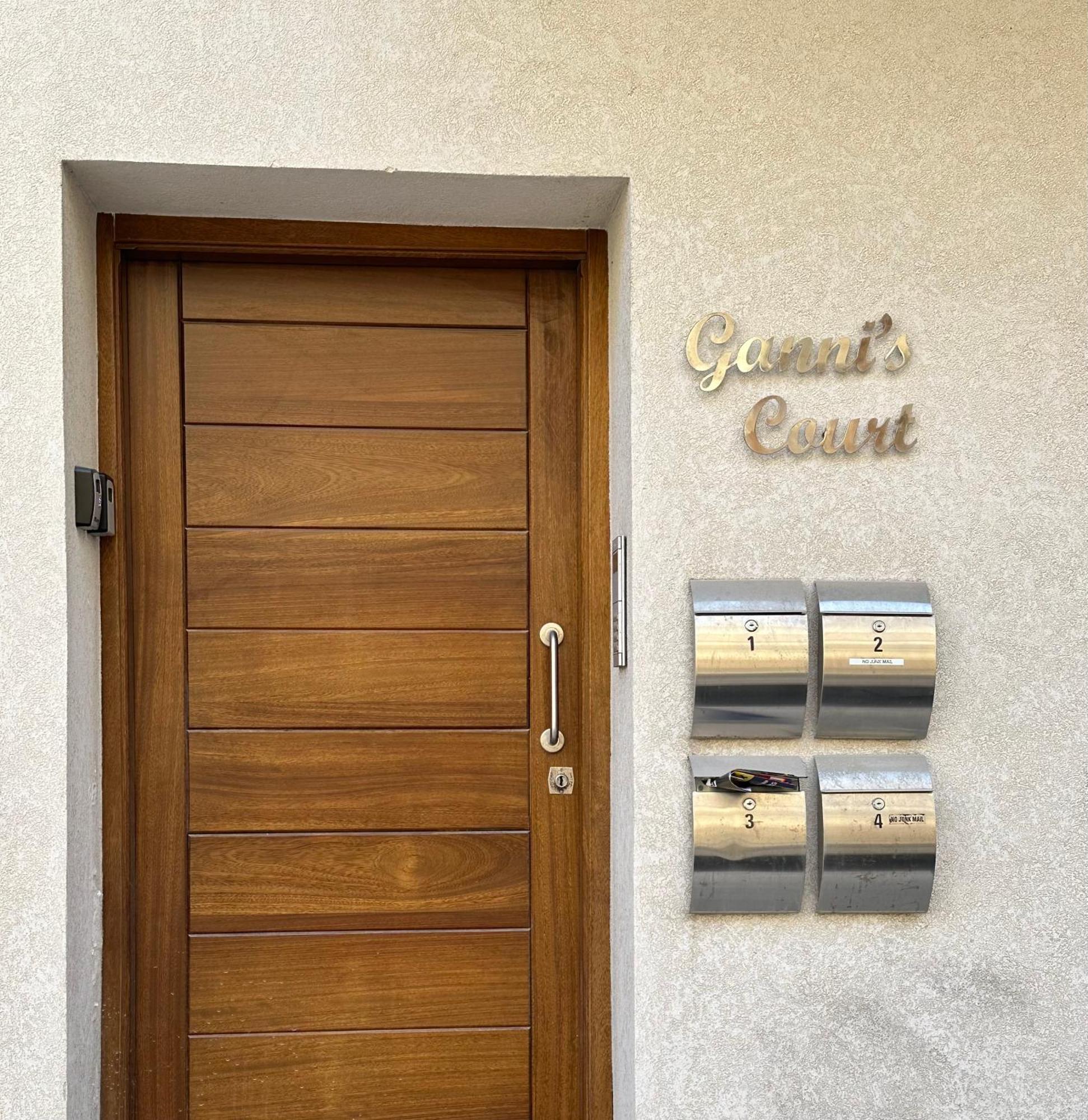 2 Bedroom Penthouse Apartment *